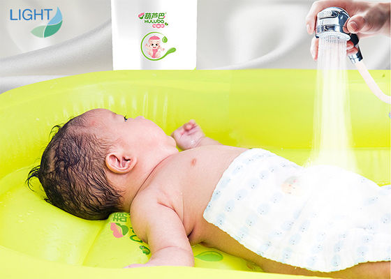 Водоустойчивые ванны младенца крупного плана IPX4 с проточной водой предотвращают инфекцию
